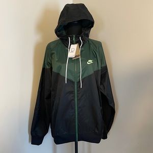 Nike Windrunner Hooded Jacket- men